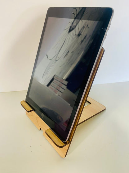 7" X 9" - 1/4" Wood Birch IPad/Tablet Stand
